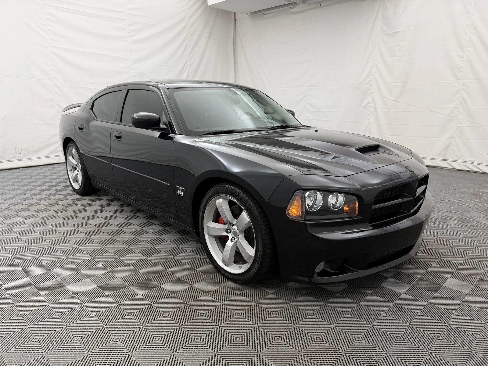 Used 2006 Dodge Charger SRT8 w/ SRT Option Group III RWD image 4
