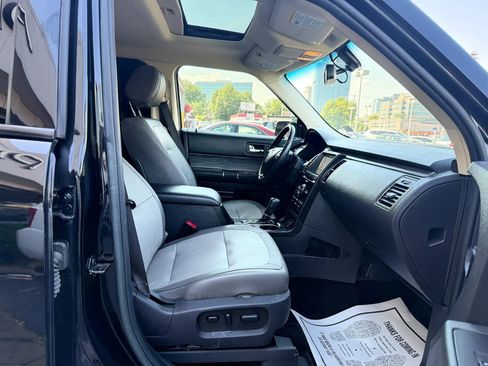 Used 2016 Ford Flex Limited w/ Equipment Group 303A AWD/4WD image 41