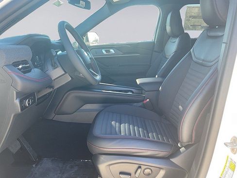 New 2026 Ford Explorer ST-Line w/ ST-Line Street Pack RWD image 9