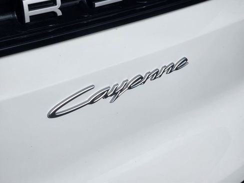 Used 2024 Porsche Cayenne image 16