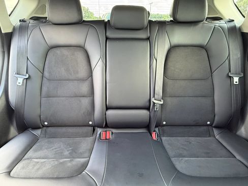 Used 2018 MAZDA CX-5 Touring w/ Preferred Equipment Package FWD image 22