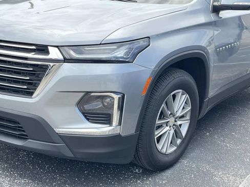 Used 2023 Chevrolet Traverse LT FWD image 8