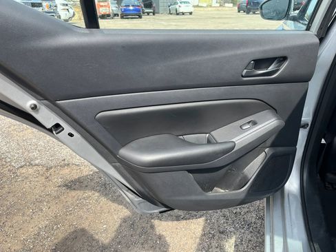 Used 2023 Nissan Altima 2.5 S image 12