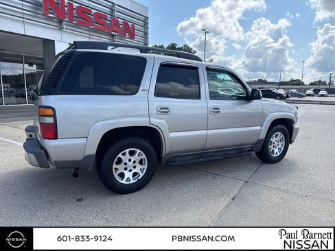 Used 2006 Chevrolet Tahoe Z71 w/ Z71 Preferred Equipment Group RWD image 10