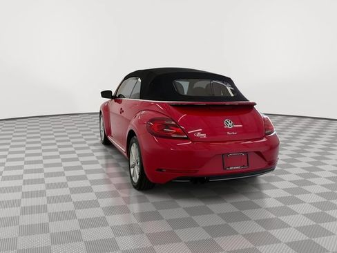 Used 2018 Volkswagen Beetle 2.0T S FWD image 8