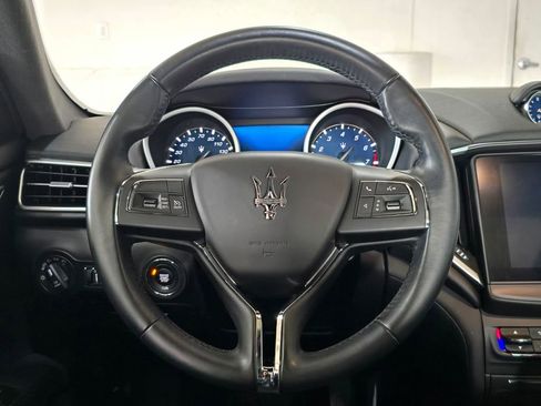 Used 2018 Maserati Ghibli RWD image 10