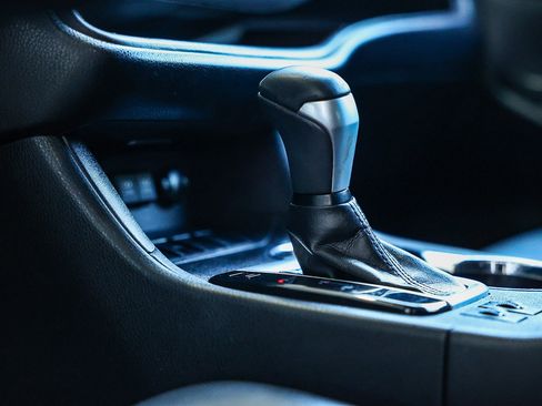 Used 2019 Toyota Highlander XLE image 32