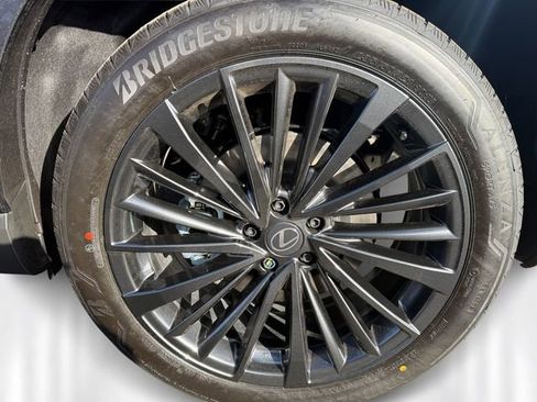 New 2026 Lexus RX 450h AWD image 10