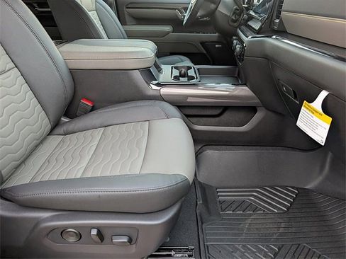 New 2026 Chevrolet Silverado 2500 ZR2 w/ ZR2 Bison Edition image 13