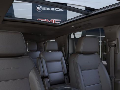 New 2024 GMC Yukon Denali w/ Advanced Technology Package AWD/4WD image 24