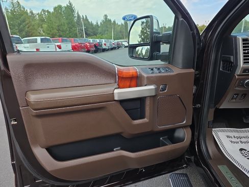 Used 2019 Ford F150 King Ranch w/ Equipment Group 601A Luxury AWD/4WD image 13