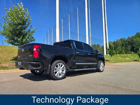 Certified 2025 Chevrolet Silverado 1500 High Country w/ High Country Premium Package AWD/4WD image 3