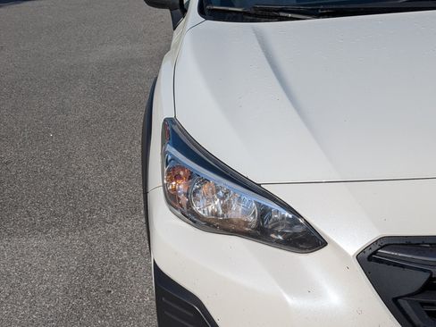 Used 2022 Subaru Crosstrek 2.5i Sport w/ Moonroof Package image 10