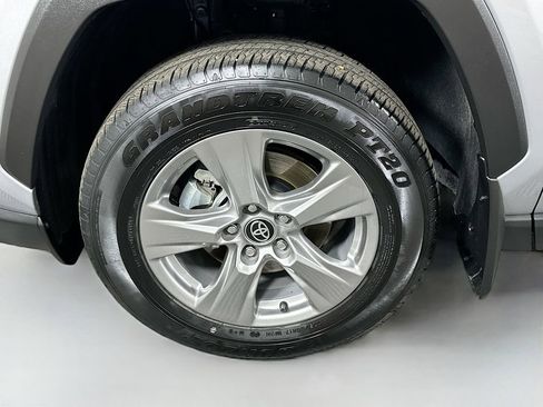 Used 2025 Toyota RAV4 XLE image 30