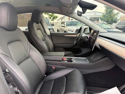 Used 2025 Tesla Model Y Long Range AWD/4WD image 12