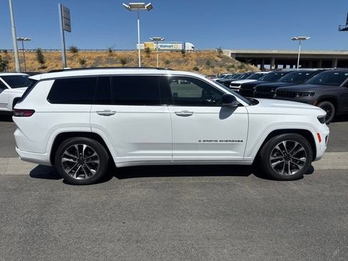 Certified 2022 Jeep Grand Cherokee L Overland AWD/4WD image 7