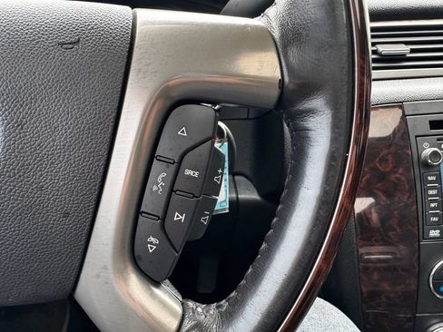 Used 2011 GMC Sierra 2500 Denali w/ LPO, Protection Package AWD/4WD image 15