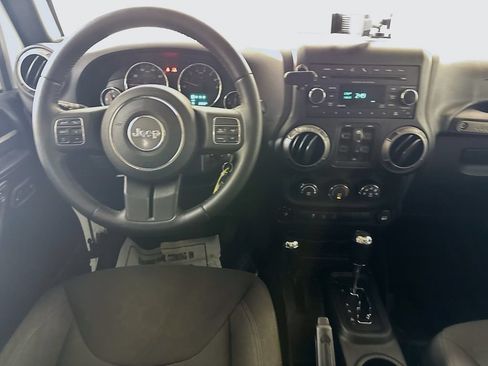 Used 2018 Jeep Wrangler Unlimited Sport w/ Quick Order Package 24W AWD/4WD image 24