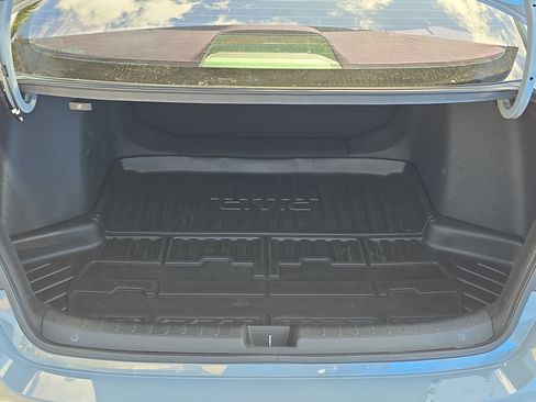 Used 2023 Honda Civic Sport image 7