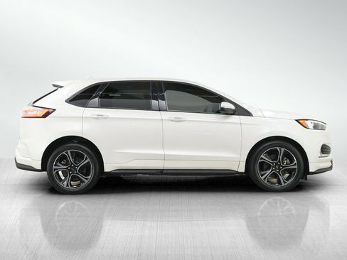 Used 2019 Ford Edge ST w/ Cold Weather Package AWD/4WD image 6
