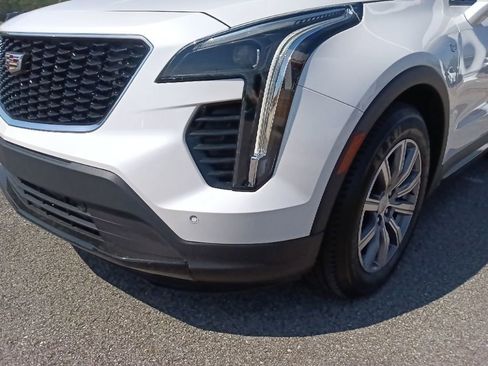 Used 2023 Cadillac XT4 Sport w/ Driver Assist Package FWD image 9