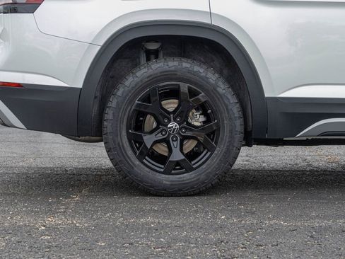 New 2026 Volkswagen Atlas Peak Edition image 44