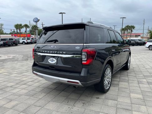 Used 2024 Ford Expedition Limited RWD image 6