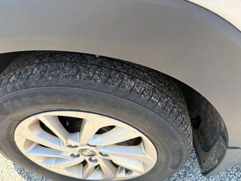 Used 2017 Hyundai Tucson SE AWD/4WD image 22