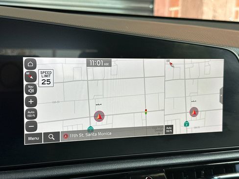 Certified 2023 Kia Niro SX Touring FWD image 27