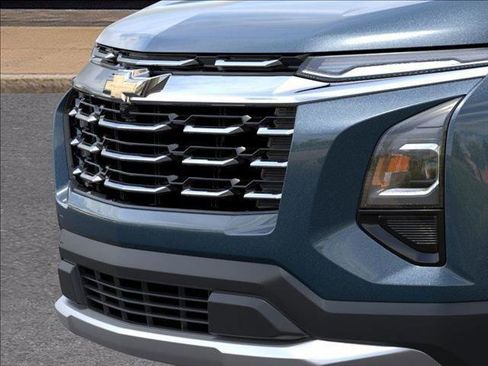 New 2026 Chevrolet Equinox LT FWD image 13
