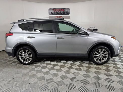 Used 2018 Toyota RAV4 Limited w/ Advanced Technology Package FWD image 3
