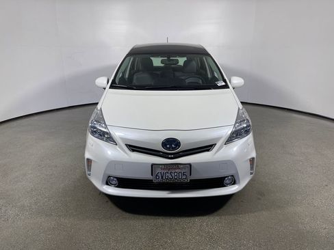 Used 2012 Toyota Prius V Five image 8