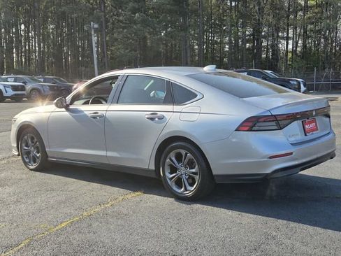 Used 2023 Honda Accord EX image 3