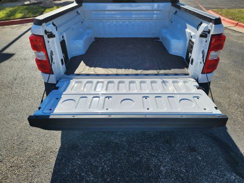 Used 2023 Ford Maverick XLT image 29