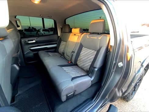 Used 2018 Toyota Tundra SR5 w/ SR5 Upgrade Package RWD image 21