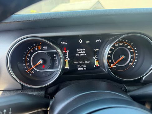 Used 2020 Jeep Wrangler Sport AWD/4WD image 14