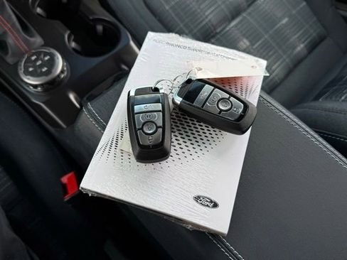 Used 2025 Ford Bronco Heritage Edition AWD/4WD image 5