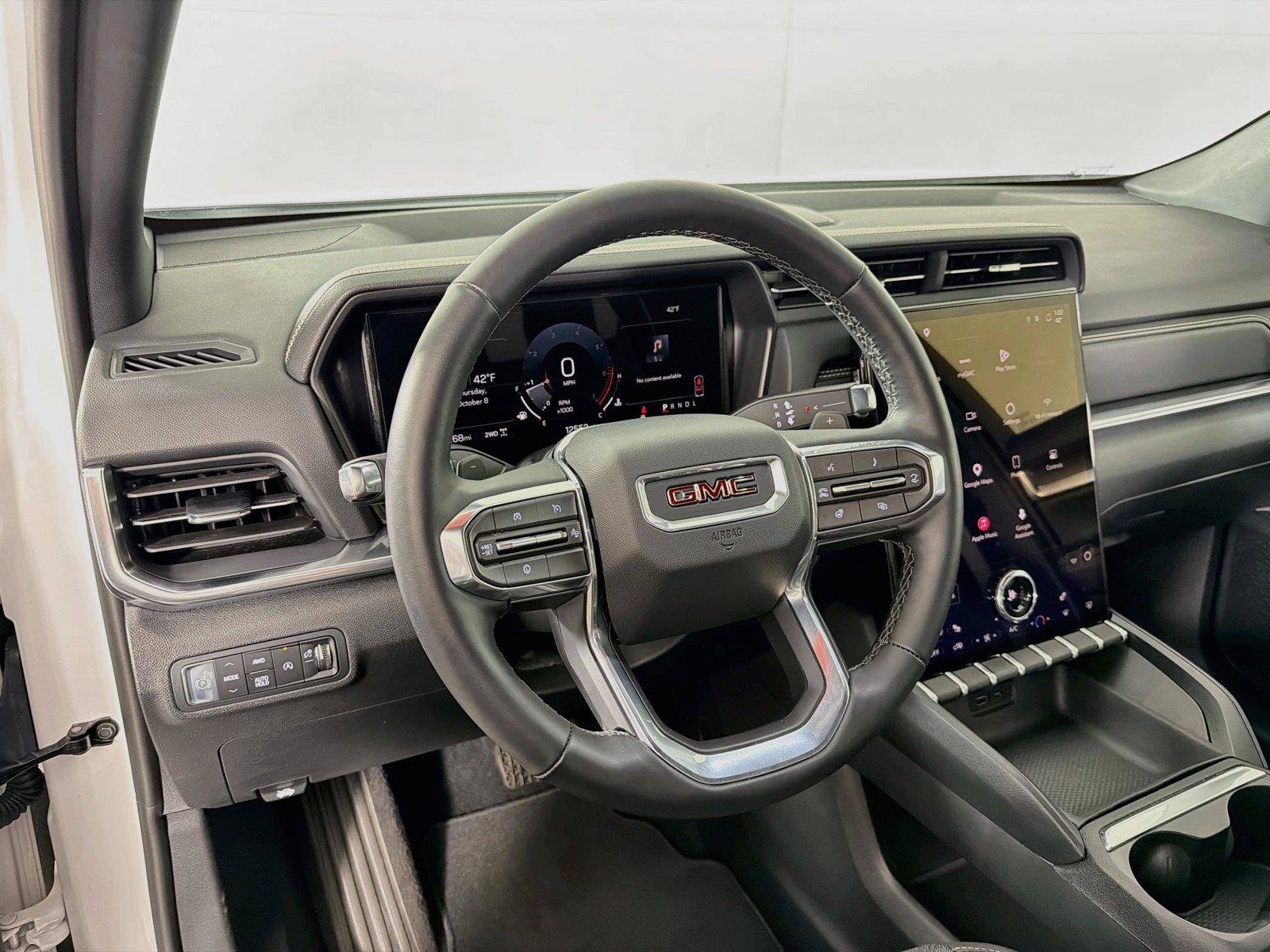 Used 2026 GMC Terrain Elevation AWD/4WD image 16