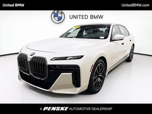 Used 2024 BMW 760i xDrive AWD/4WD image 1