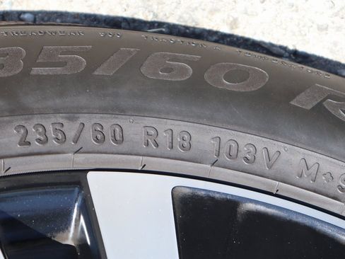 Used 2024 Volvo XC60 B5 Core image 44