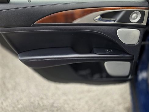 Used 2019 Lincoln MKZ Reserve w/ Luxury Package image 34