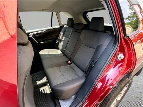Certified 2023 Toyota RAV4 XLE w/ Convenience Package FWD image 21