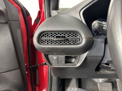 Certified 2025 Honda HR-V Sport image 16