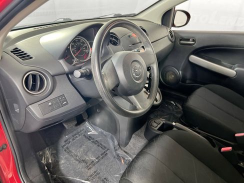 Used 2014 MAZDA MAZDA2 Sport FWD image 9