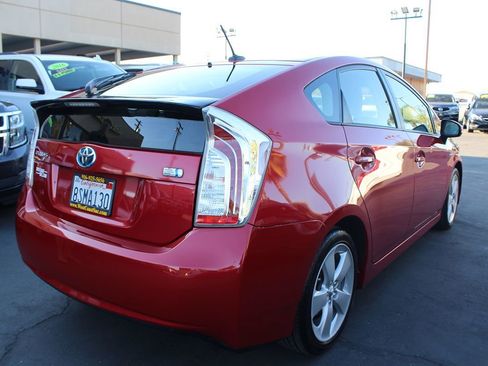 Used 2015 Toyota Prius Five w/ Advanced Technology Package image 7