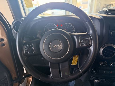 Used 2015 Jeep Wrangler Unlimited Sport w/ Quick Order Package 24S image 15