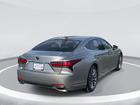 Used 2021 Lexus LS 500 w/ Accessory Package (Z2) image 5