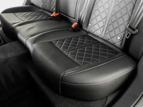 Used 2022 Audi S8 w/ S8 Executive Package image 32