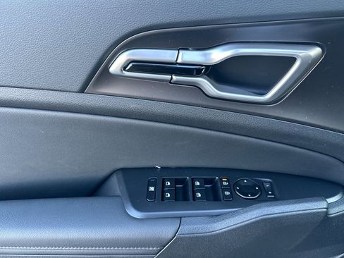 New 2026 Kia Sportage EX image 12