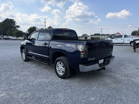 Used 2012 Toyota Tundra 4x4 CrewMax w/ Tow Pkg image 3